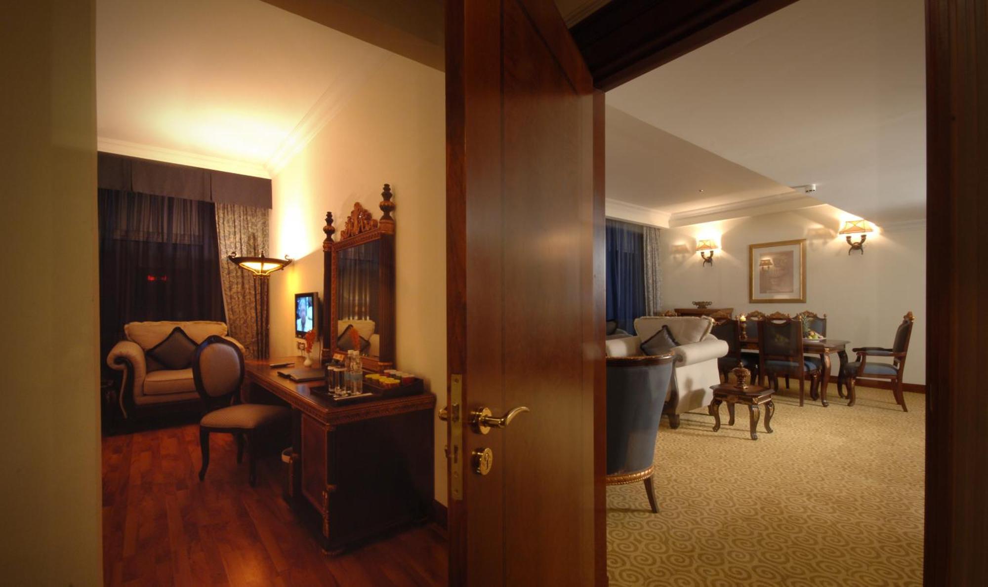 グランド エクセルシア ホテル ブル ドバイ 部屋 写真