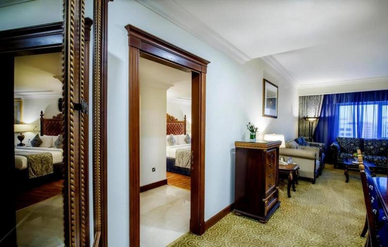 グランド エクセルシア ホテル ブル ドバイ 部屋 写真